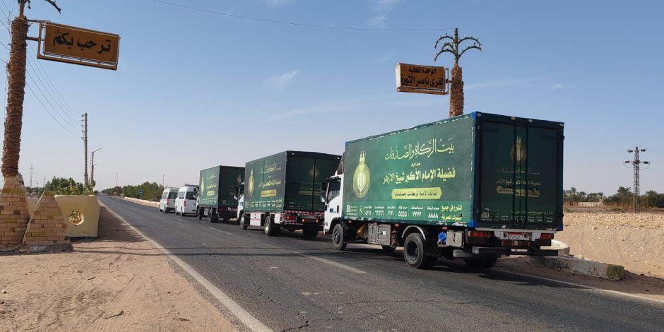 قافلة «زاد العزة» الـ157 تدخل إلى الفلسطينيين فى قطاع غزة