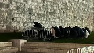 أخبار اليمن : الاحتلال يمنع صلاة التراويح في القدس