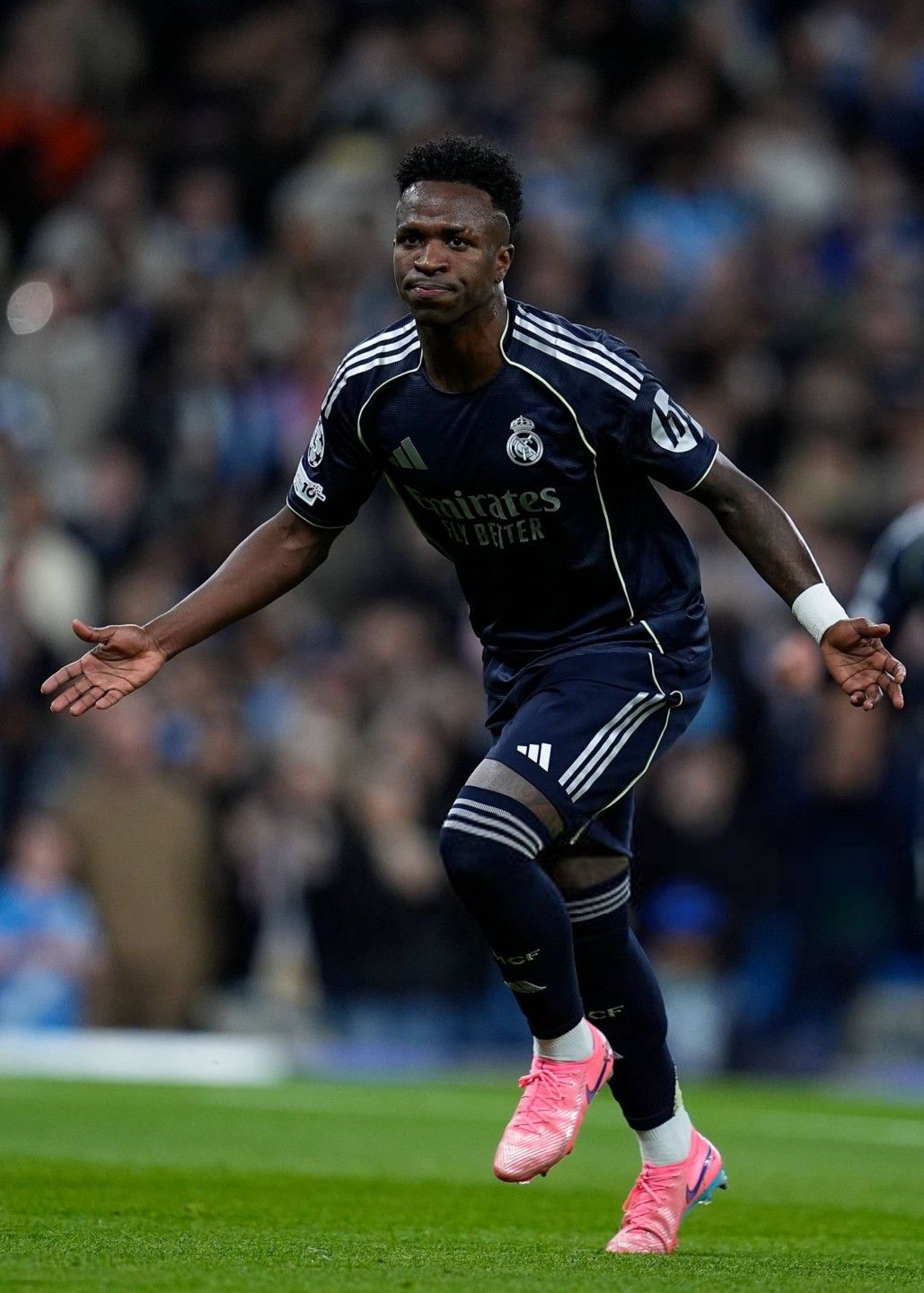 فيني يدفن ريمونتادا السيتزنز.. اطّلع على هدف فينيسيوس جونيور...