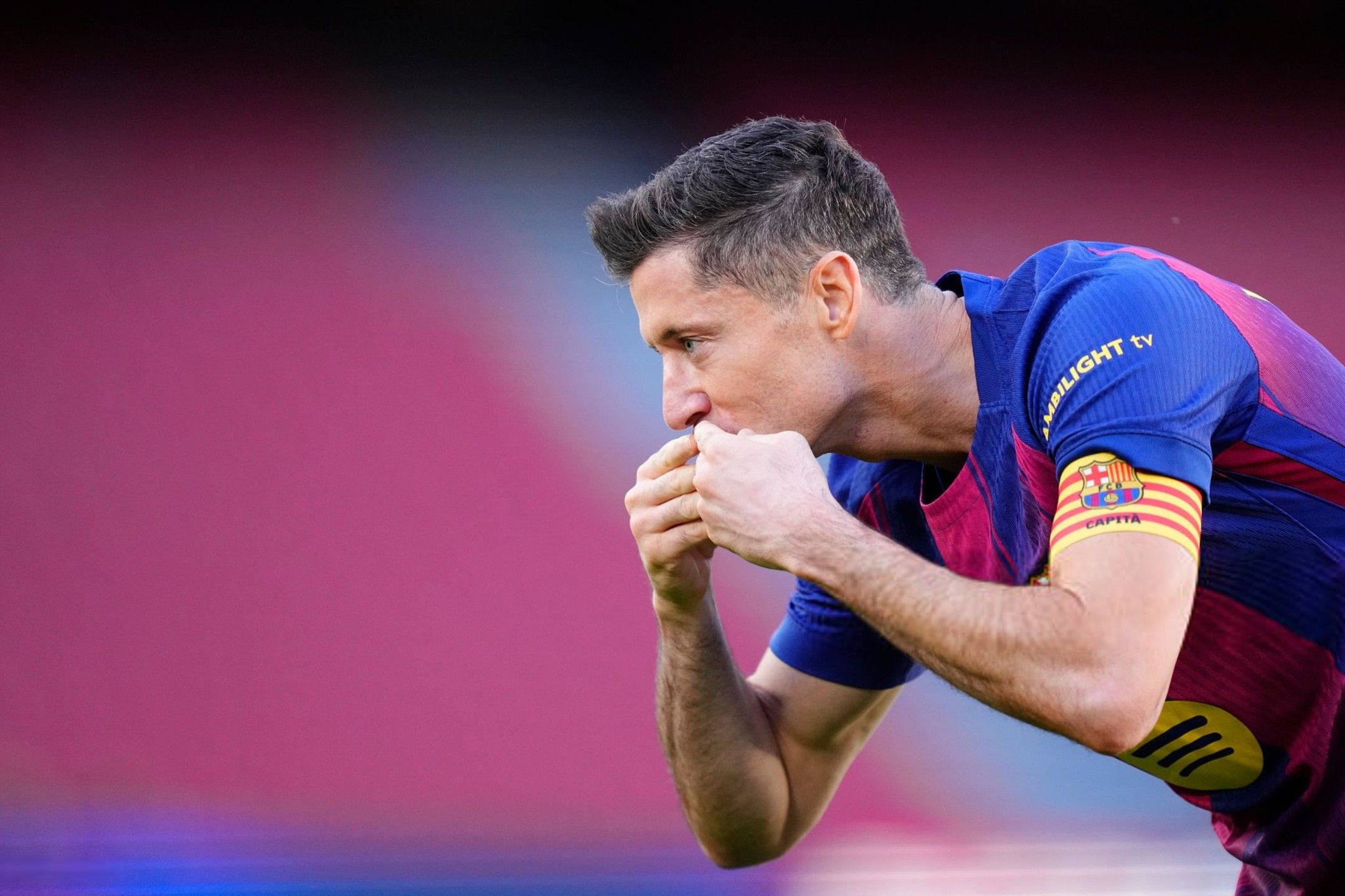 اطّلع على علي المجانية.. القنوات الناقلة لمباراة برشلونة ضد...