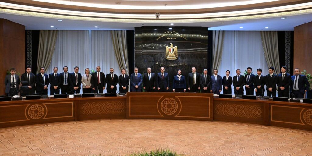 توقيع حزمة من اتفاقيات شراء الطاقة وإقامة محطات مستقلة لتخزين الكهرباء