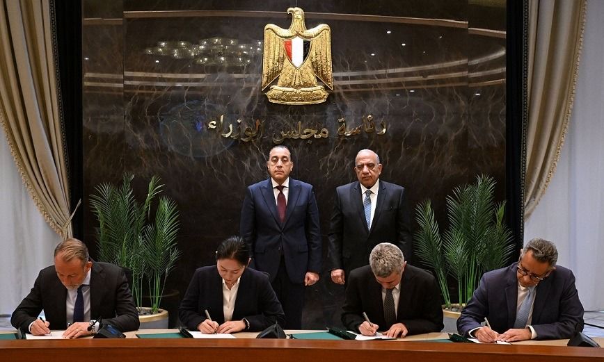 توقيع حزمة من اتفاقيات شراء الطاقة وإقامة محطات مستقلة لتخزين الكهرباء