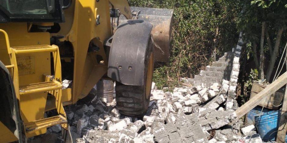 إزالة 14 حالة تعد على الأراضي الزراعية واملاك الدولة بمحافظة الشرقية