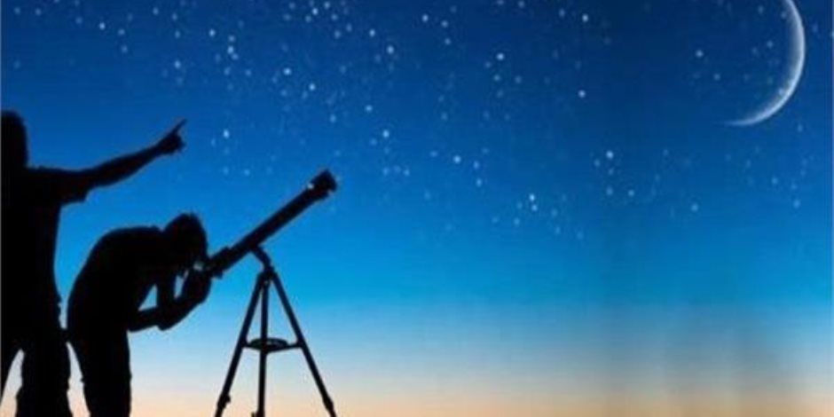 مركز الفلك الدولى: 21 دولة تحسم موعد عيد الفطر و27 دولة تستطلع الهلال اليوم