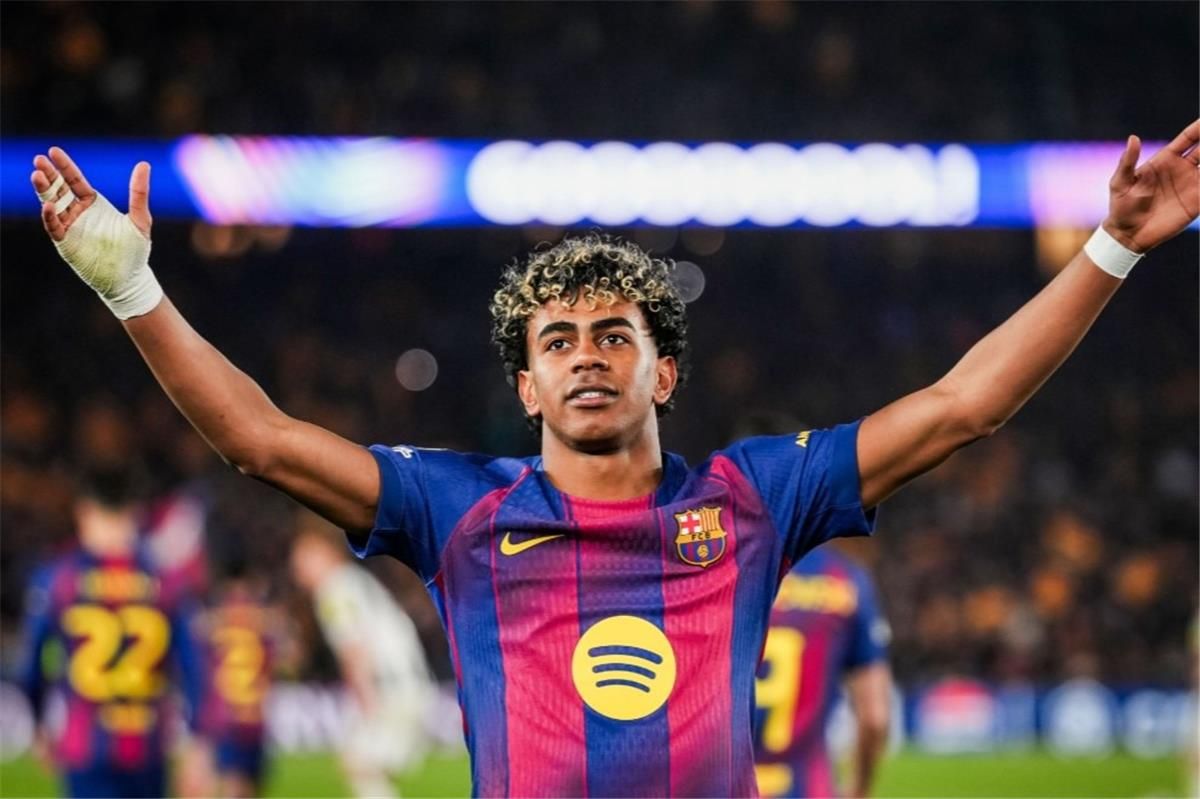 لامين يفرض سيطرته.. لاعب برشلونة يتجاوز رقم كيليان...