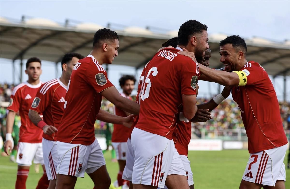 شاهدها مجاناً.. القنوات الناقلة لمباراة الأهلي ضد الترجي...