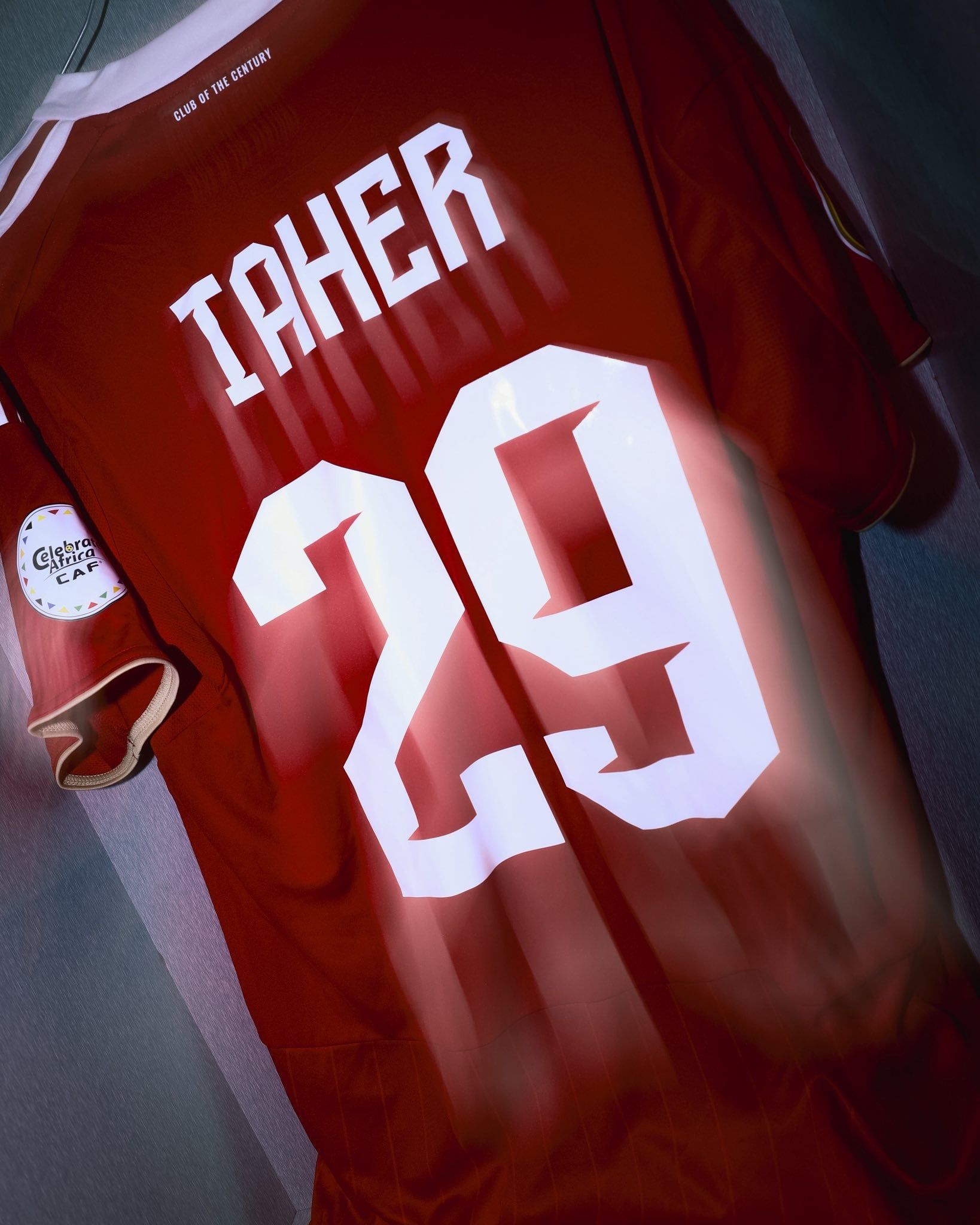 اطّلع على.. غرفة ملابس الأهلى قبل مواجهة الترجى التونسى فى 15 لقطة