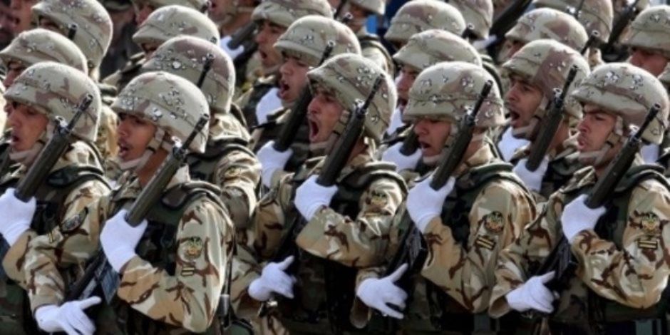 بلومبرج : دول خليجية تدرس خيارات عسكرية لمواجهة التصعيد الإيراني