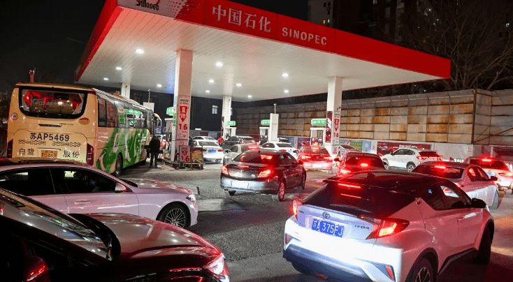الصين تتدخل للحد من ارتفاع أسعار الوقود