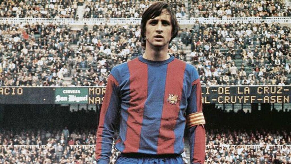 لابورتا يتجاهل ليونيل ميسي ويختار أفضل لاعب في...