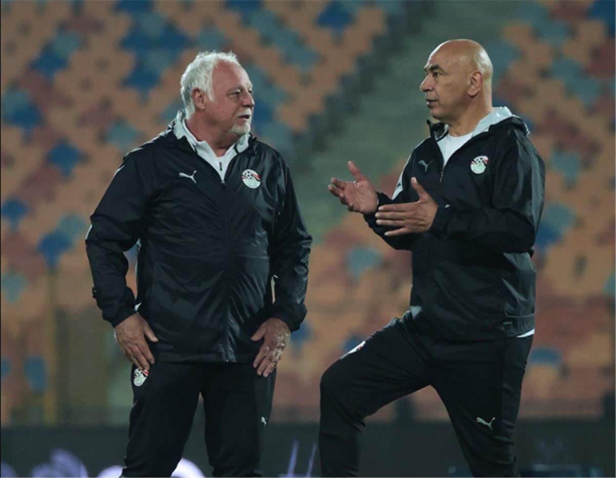 بعد انضمامه.. وعود ناصر منسي للجهاز الفني لمنتخب...