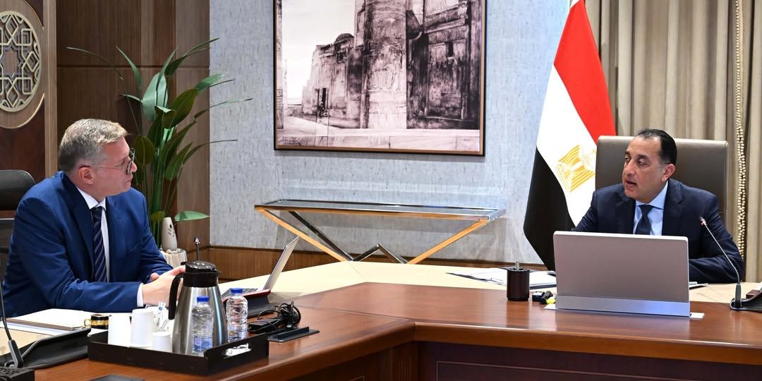 رئيس الوزراء يؤكد ضرورة تأمين مخزون استراتيجي من المشتقات البترولية