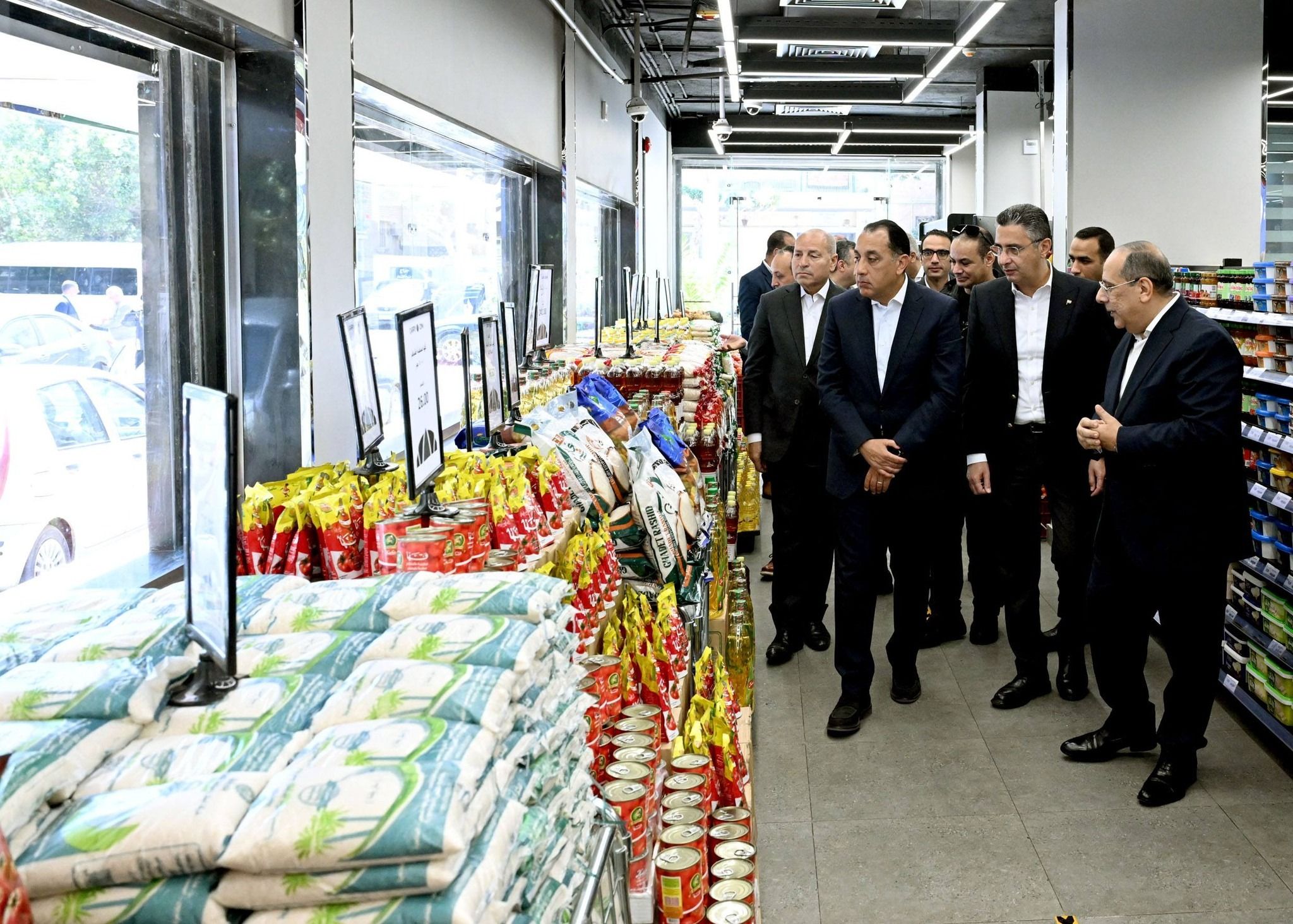 رئيس الوزراء: مشروع كاري أون نقلة نوعية في تطوير المجمعات الاستهلاكية