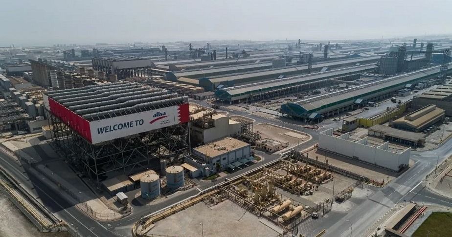 “ألبا” البحرينية تؤكد تعرض منشآتها لهجوم إيراني.. و”فولاذ” تعلن القوة القاهرة