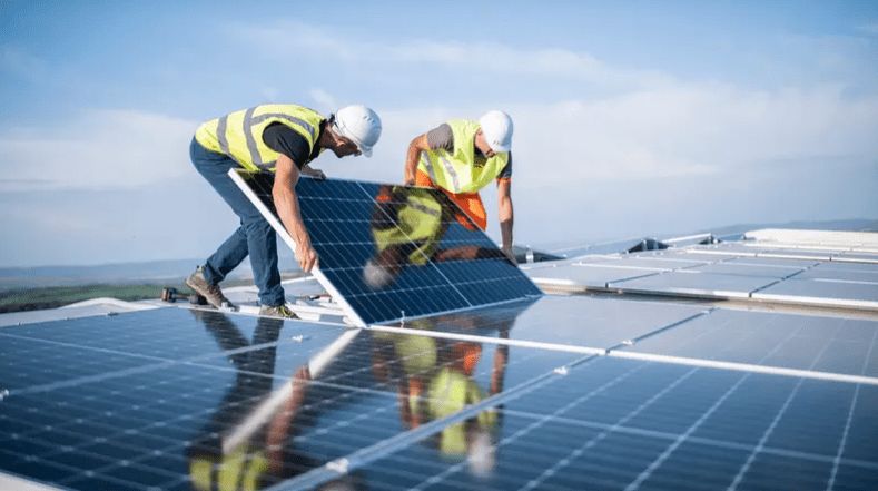 الصين تلغي الإعفاءات الضريبية لصادرات معدات الطاقة الشمسية