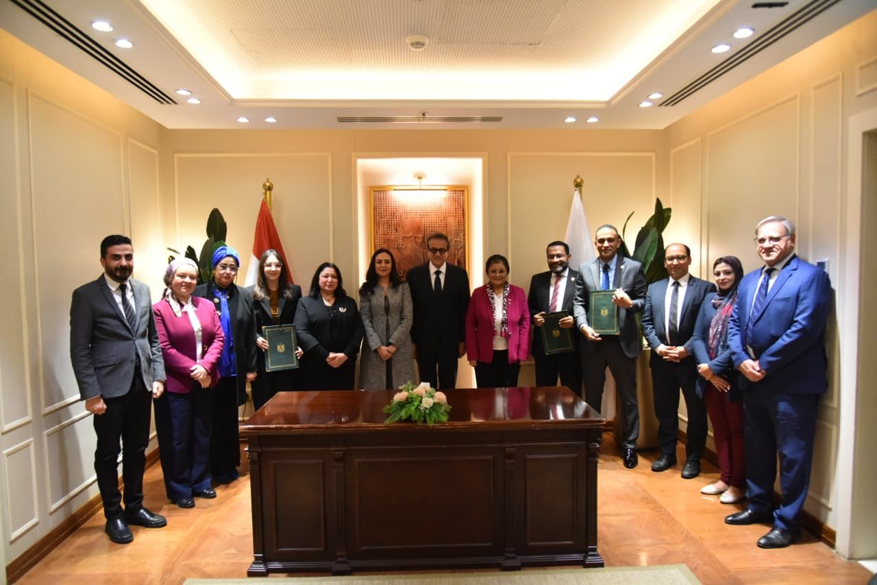 وزيرا الصحة والتضامن يشهدان مذكرة تفاهم لتقديم خدمات طبية للسيدات تحت شعار “اسبقي بخطوة”