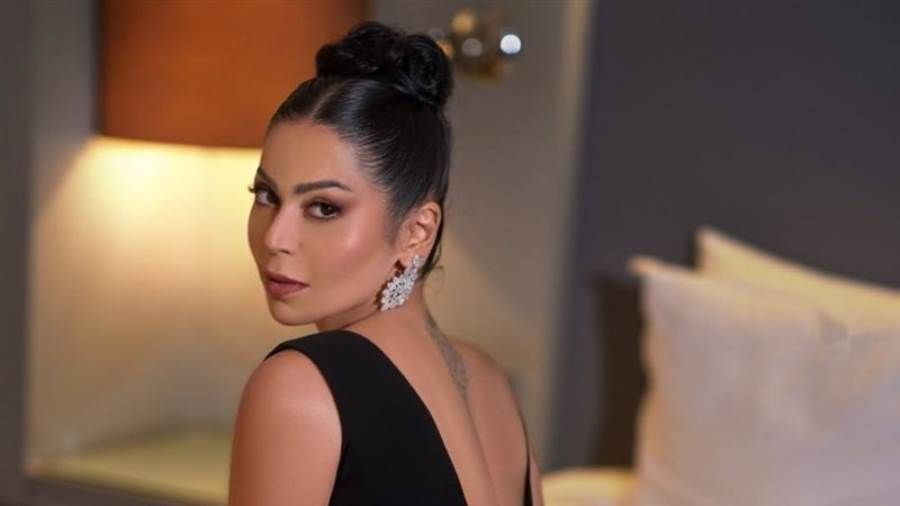 لقاء الخميسي تهدد باتخاذ الإجراءات القانونية ضد المسيئين لها بنبرة يغلب عليها الحدة والاستياء أكدت الفنانة لقاء الخميسي أنها ستتخذ الإجراءات القانونية ضد كل من يروج معلوم إقرأ المزيد