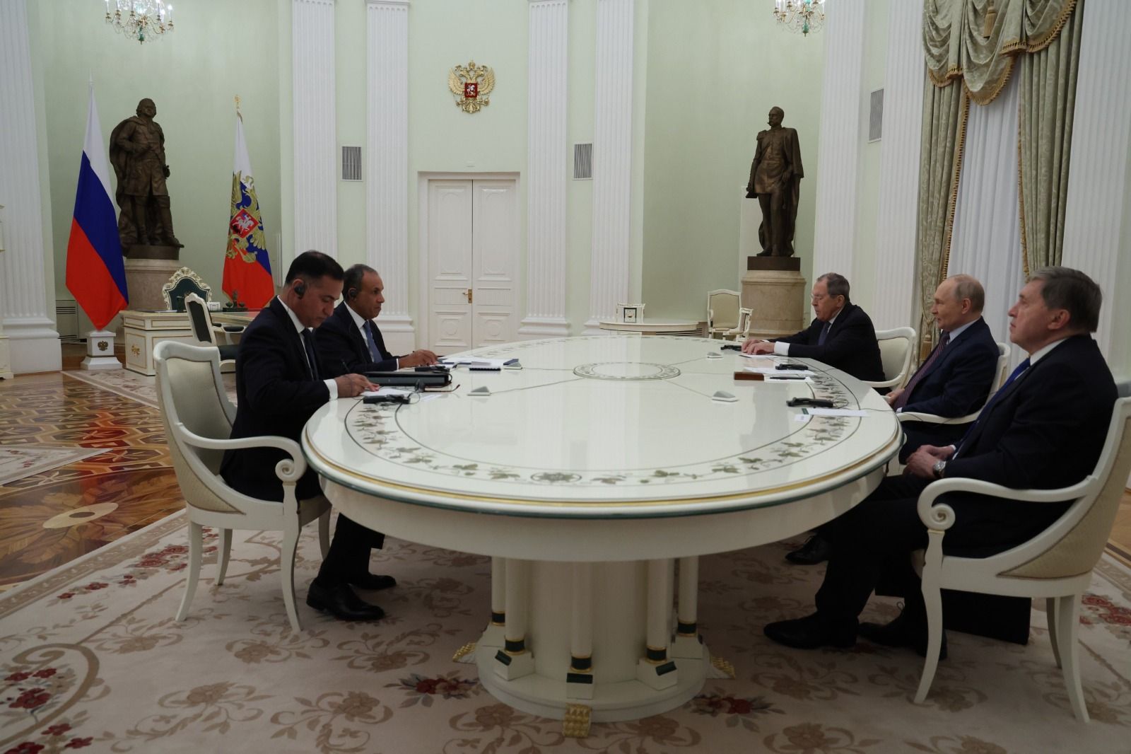 روسيا اليوم: بدر عبد العاطى سلم رسالة مكتوبة من الرئيس السيسى لبوتين