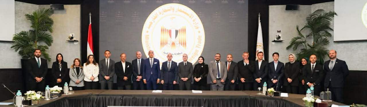 عاجل.. وزير الاستثمار يشهد اتفاق تسوية بين مساهمي “مصر إيطاليا القابضة” بمحفظة تتجاوز 100 مليار جنيه