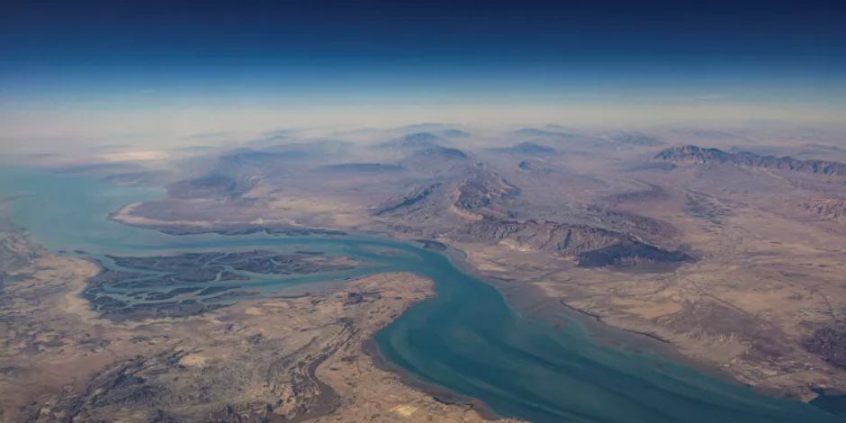 نيويورك تايمز: تحطم طائرة أمريكية من طراز إيه 10 قرب مضيق هرمز