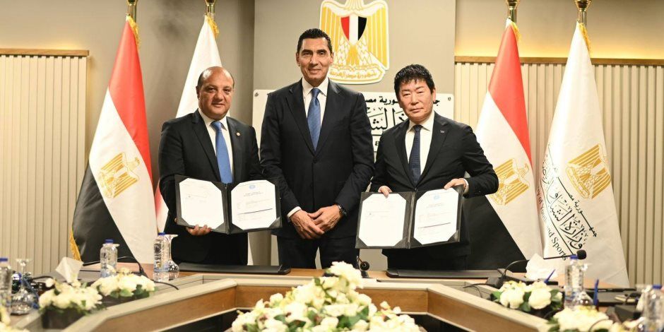 وزير الشباب والرياضة يشهد توقيع عقد استضافة مصر لبطولة العالم لجمباز الأيروبيك 2028 لأول مرة في إفريقيا