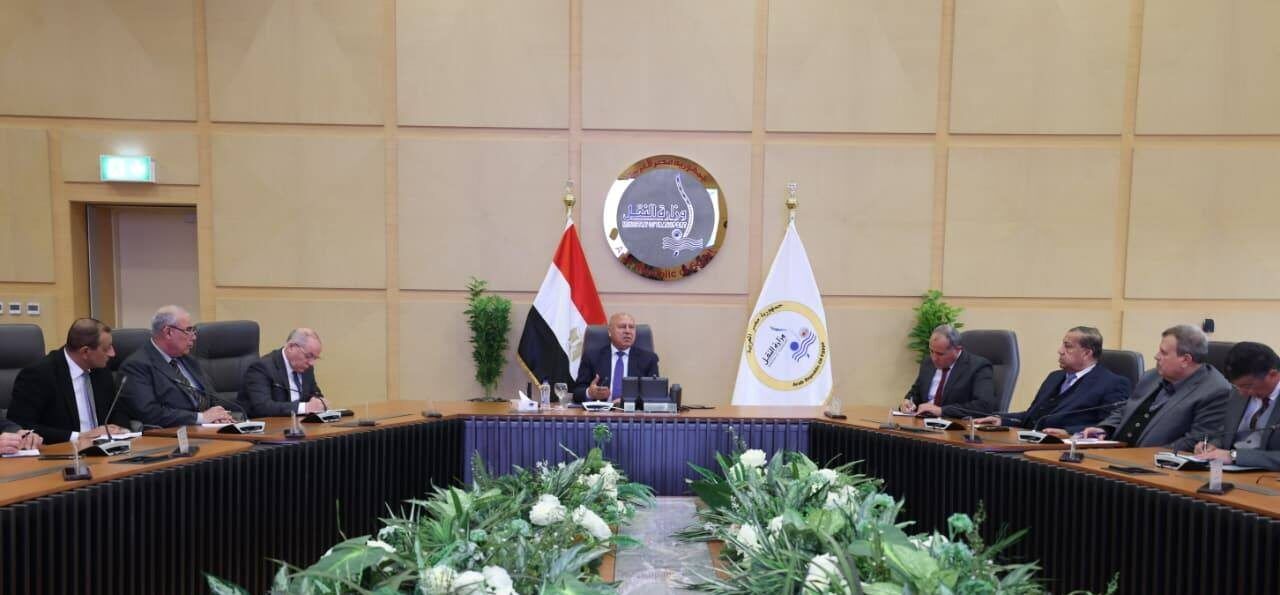 وزير النقل: تخفيض النفقات وتعظيم الإيرادات شعار العمل خلال المرحلة المقبلة