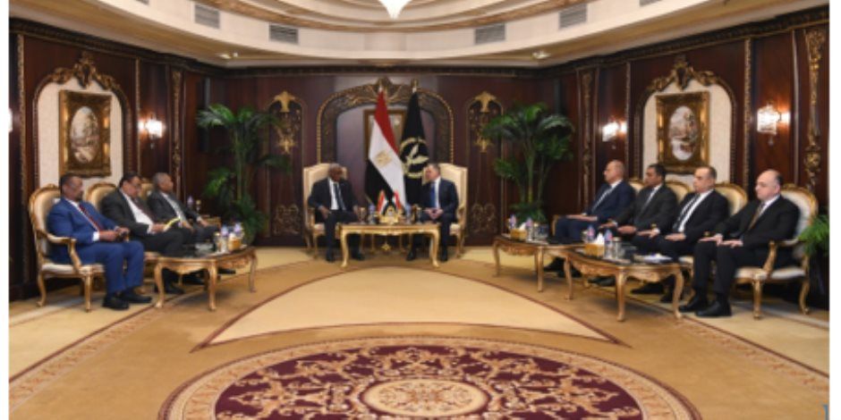 وزير الداخلية يستقبل نظيره السوداني ويتباحثان أوجه التعاون