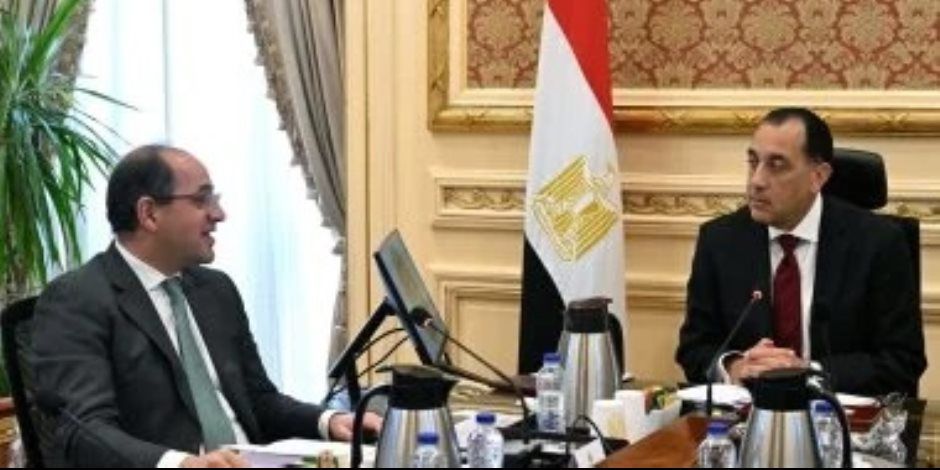 رئيس الوزراء يتابع مع وزير المالية عددا من ملفات العمل