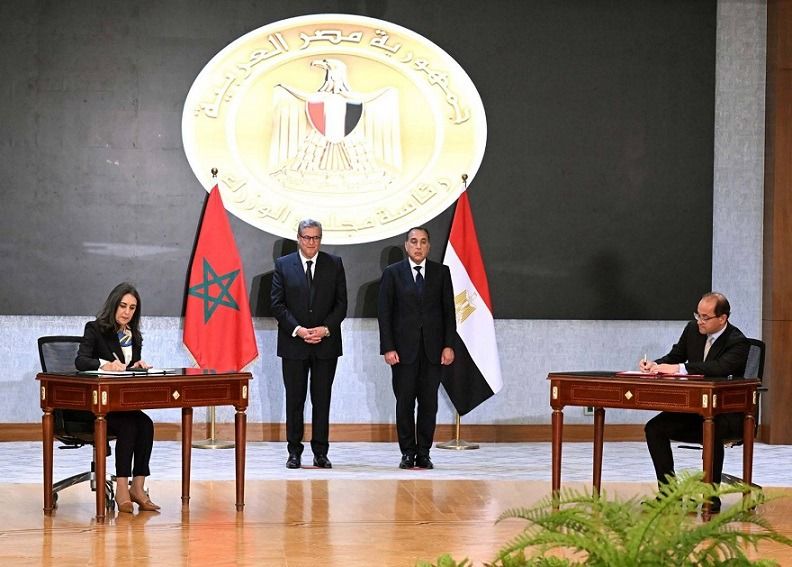 مصر والمغرب توقعان عدد من الوثائق في مجالات الصناعة والاستثمار والزراعة والرياضة