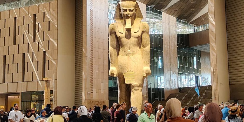 «الجيزة» تنظم رحلة ترفيهية لأبناء المؤسسات الخيرية إلى المتحف المصري الكبير