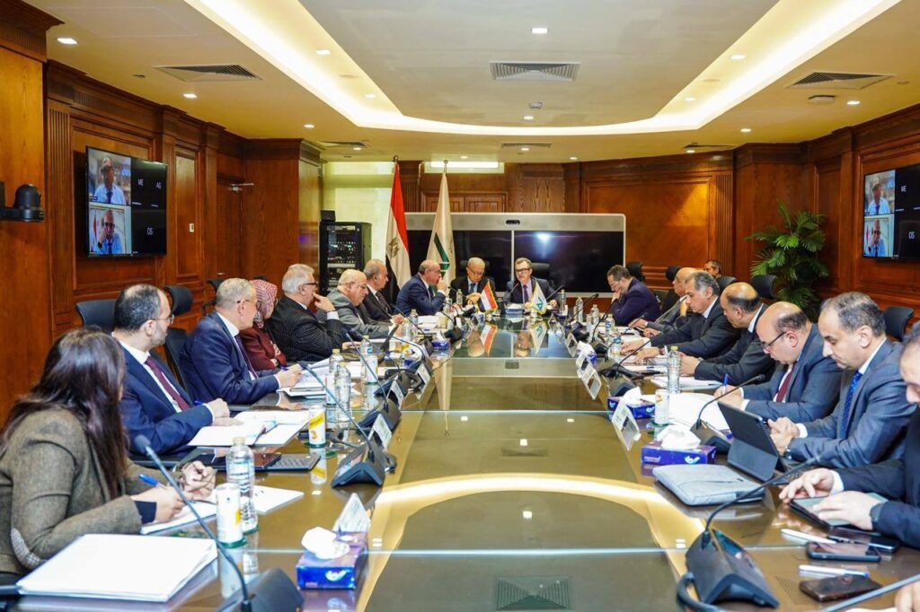 وزير التخطيط: ربط قواعد بيانات الخطة الاستثمارية مع المالية وبنك الاستثمار القومي