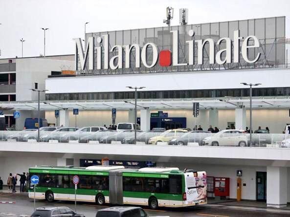4 مطارات إيطالية تفرض قيود على وقود الطائرات بسبب أزمة الطاقة عالميا