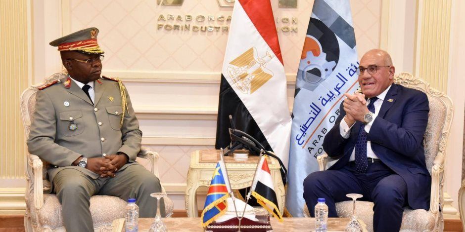 رئيس الهيئة العربية للتصنيع يبحث مع رئيس هيئة الأركان العامة للقوات المسلحة الكونغولية تعزيز مجالات التعاون
