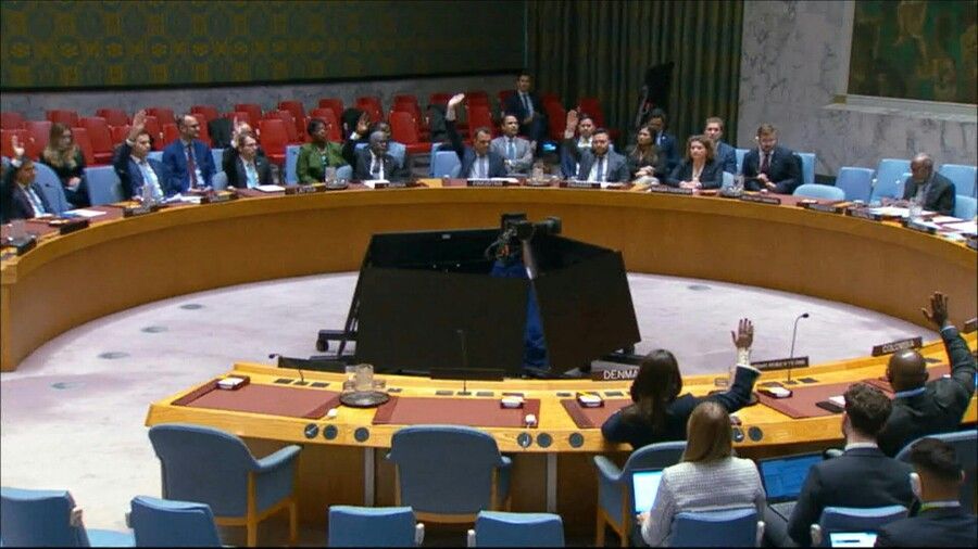 بصيغة مخففة.. مجلس الأمن يناقش حماية الشحن التجاري في مضيق هرمز