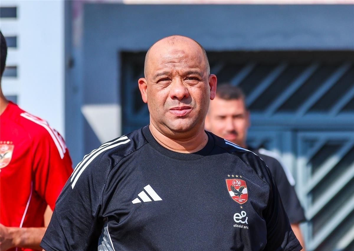 الأهلي المصري ينفي استقالة وليد صلاح الدين ويهدد...