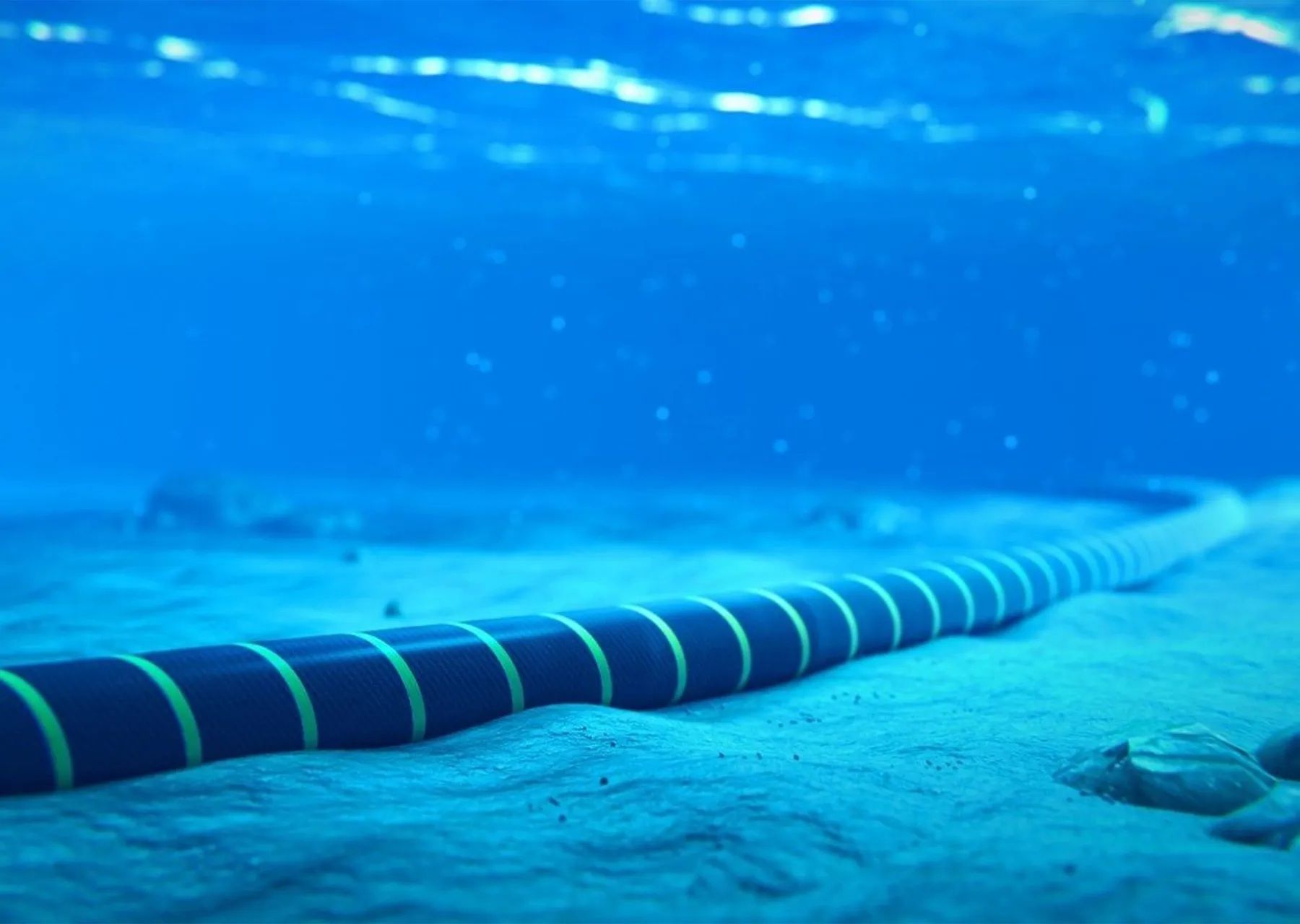 هل ينقطع الإنترنت عن العالم؟ تحذيرات من استهداف...