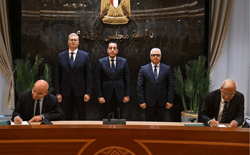 توقيع عقد إنشاء مشروع “إندوراما مصر للأسمدة” في السخنة باستثمارات 525 مليون دولار