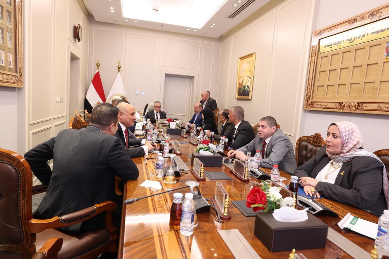 ecde3e2f-3dea-43bf-8eff-cd923873ced9 ecde3e2f-3dea-43bf-8eff-cd923873ced9