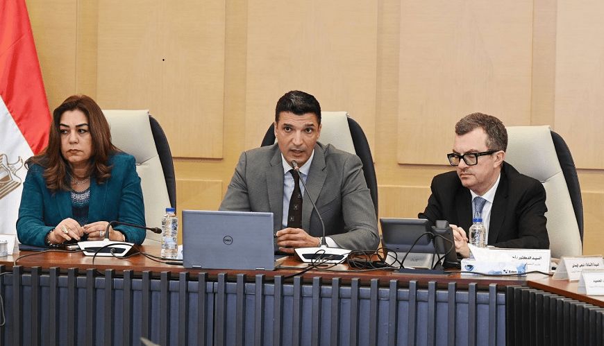 وزراء الصناعة والتنمية المحلية والزراعة والتخطيط يبحثون خطة تنفيذ مشروع القرى المنتجة