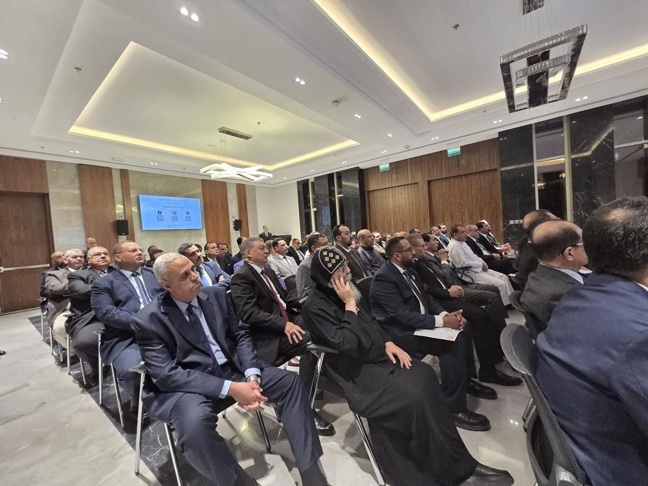 وزير الخارجية يلتقي أبناء الجالية المصرية في الكويت