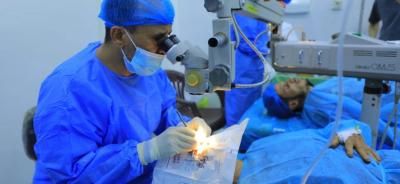أخبار اليمن : إجراء 165 عملية بمخيم العيون في ذمار