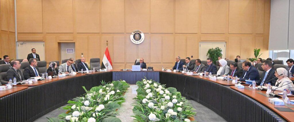 د. فريد يكلف بدراسة دعوة صناديق المعاشات الكورية للاستثمار في الأسهم المصرية عبر بنوك محلية