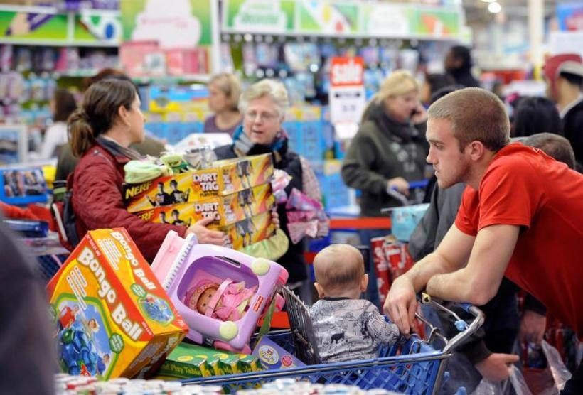 التضخم في أمريكا يرتفع بأكبر وتيرة منذ 4 سنوات مع صدمة أسعار البنزين