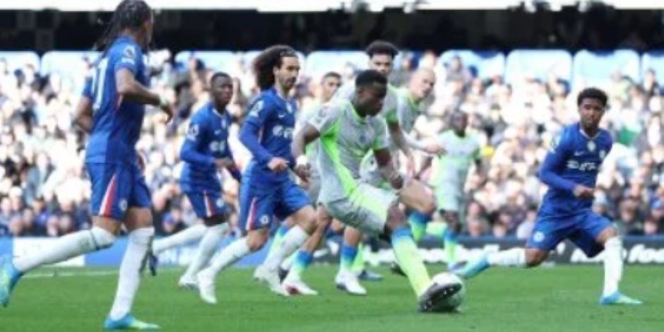 مانشستر سيتي يكتسح تشيلسي ويواصل الضغط على أرسنال في غياب مرموش "فيديو"