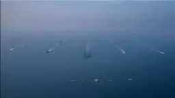 ماذا حدث فوق بحر العرب؟ طائرة صغيرة تقترب...