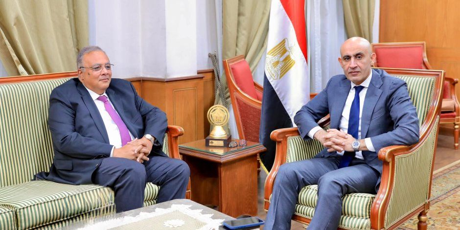 وزير التربية والتعليم يبحث مع رئيس المجلس القومي لحقوق الإنسان سبل تعزيز مفاهيم ومبادئ حقوق الإنسان داخل المنظومة التعليمية