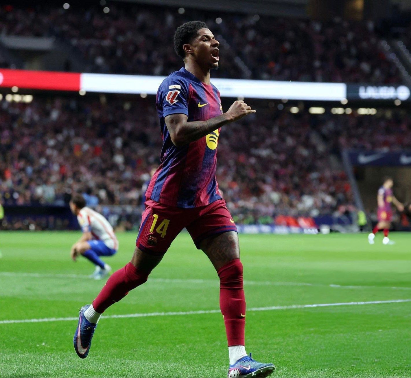 توقع نتيجة مباراة برشلونة ضد أتلتيكو في دوري...