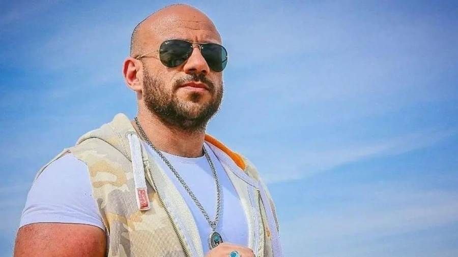 رسالة حب من طليقة أحمد مكي تشعل جدلاً بين جمهوره أثارت طليقة الفنان المصري أحمد مكي حالة واسعة من الجدل عبر مواقع التواصل الاجتماعي بعدما نشرت رسالة رومانسية إقرأ المزيد