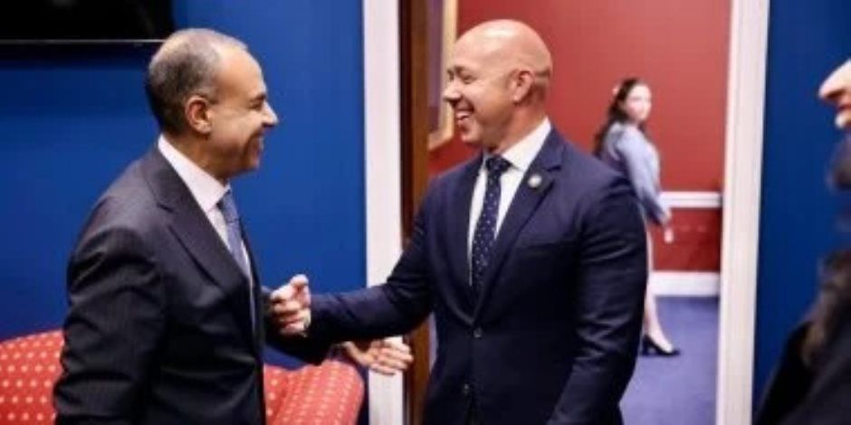 وزير الخارجية يلتقي رئيس لجنة الشئون الخارجية بمجلس النواب الأمريكي