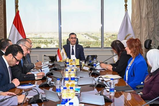 التموين تبحث مع برنامج الأغذية العالمي دعم الحماية الاجتماعية